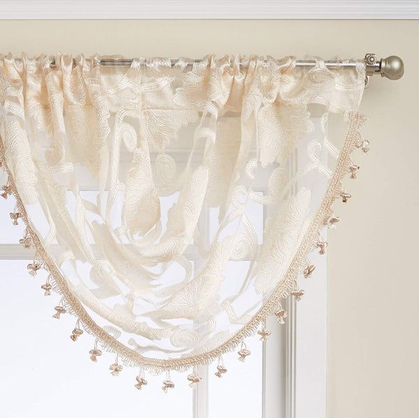 Milawi Waterfall Valance w/Tassel